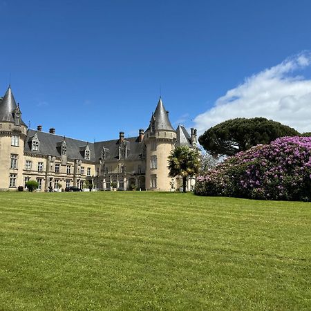 Domaine De Bort Bed & Breakfast Saint-Priest-Taurion ภายนอก รูปภาพ