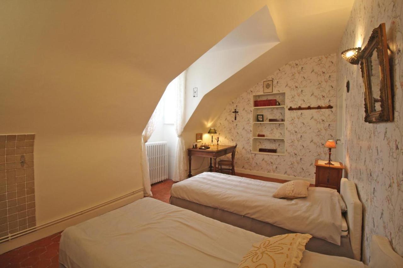 Domaine De Bort Bed & Breakfast Saint-Priest-Taurion ภายนอก รูปภาพ