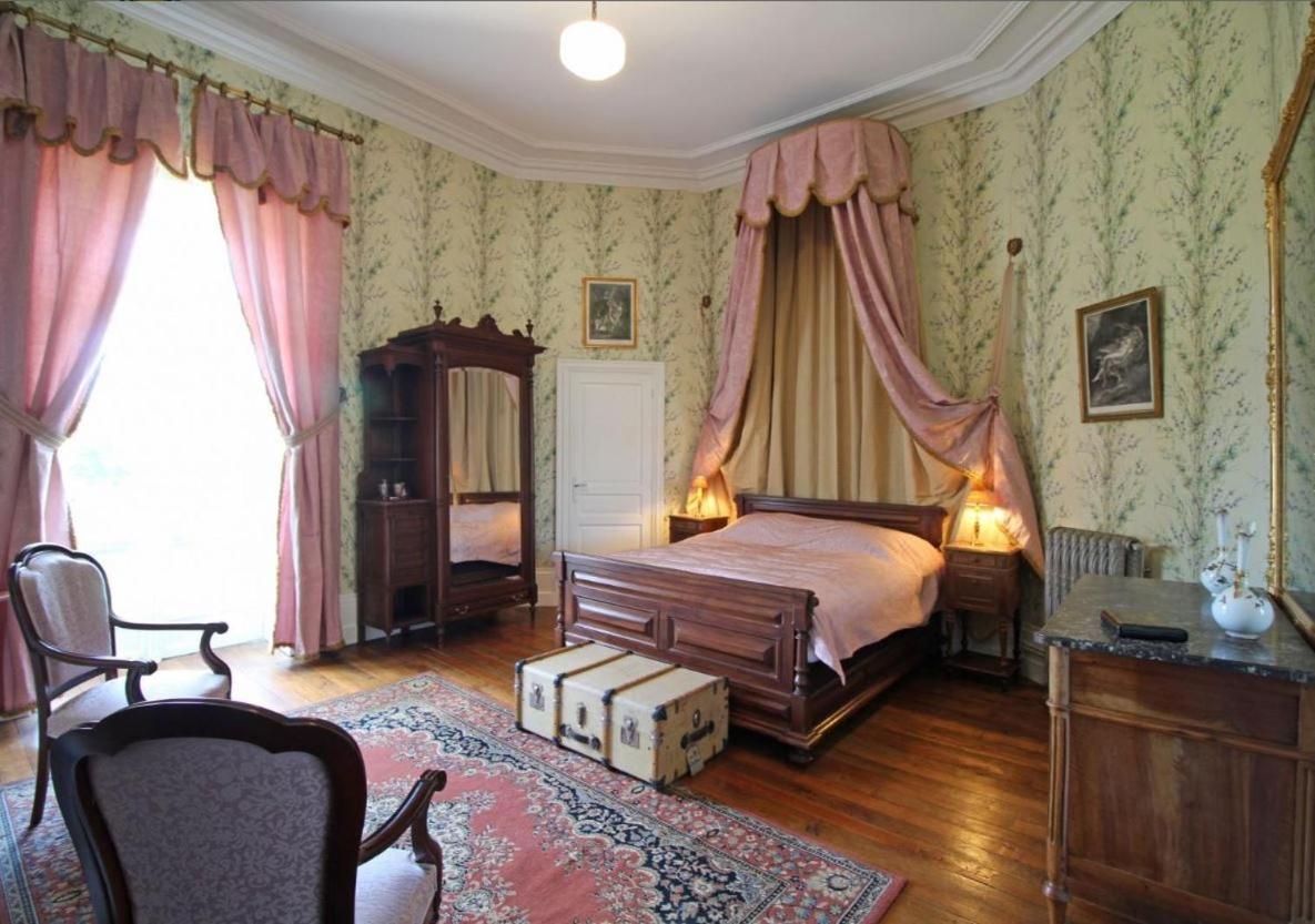 Domaine De Bort Bed & Breakfast Saint-Priest-Taurion ภายนอก รูปภาพ