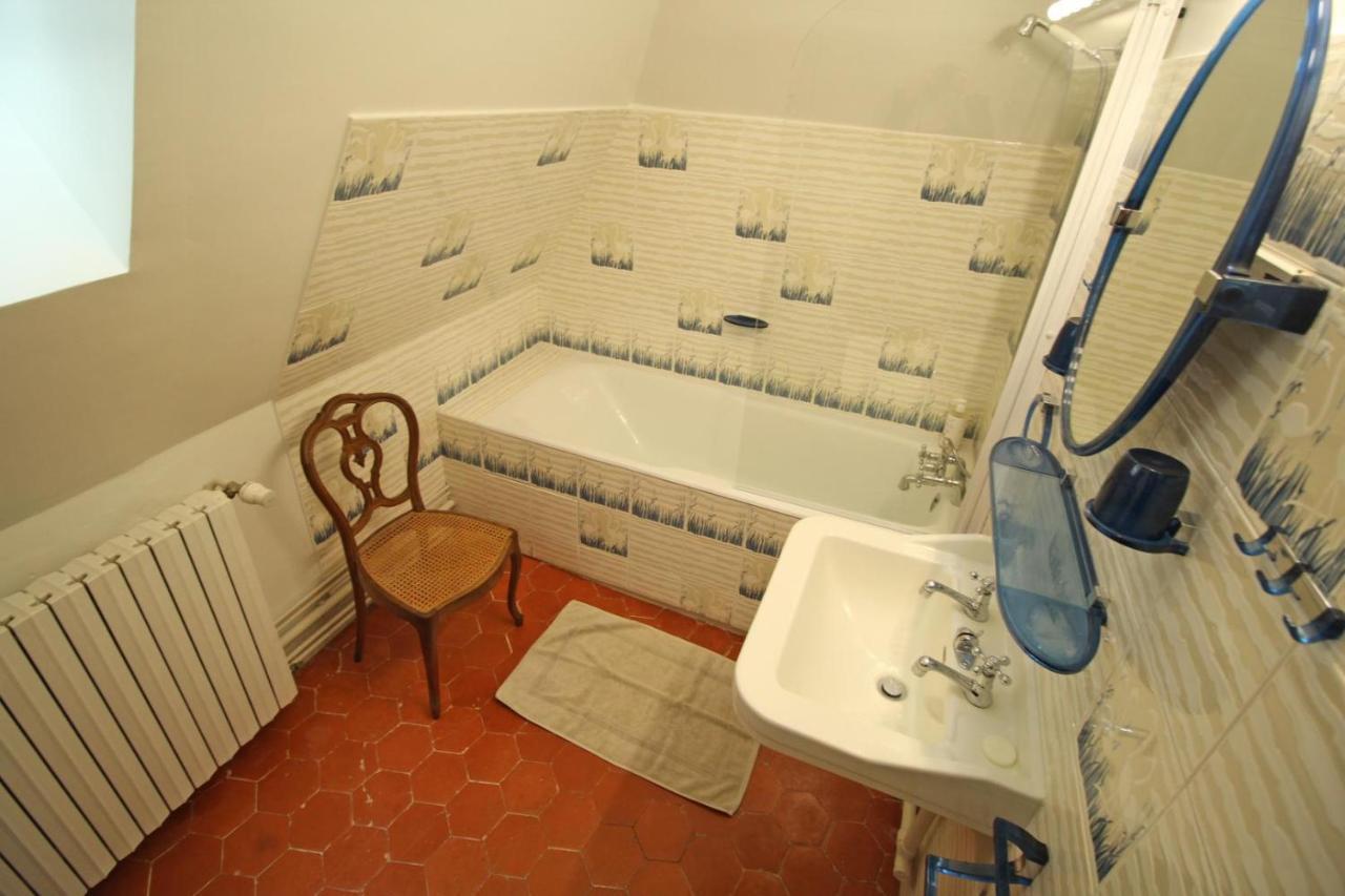 Domaine De Bort Bed & Breakfast Saint-Priest-Taurion ภายนอก รูปภาพ